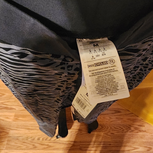 Reebok Reecycled Leggings - Picture 2 of 2